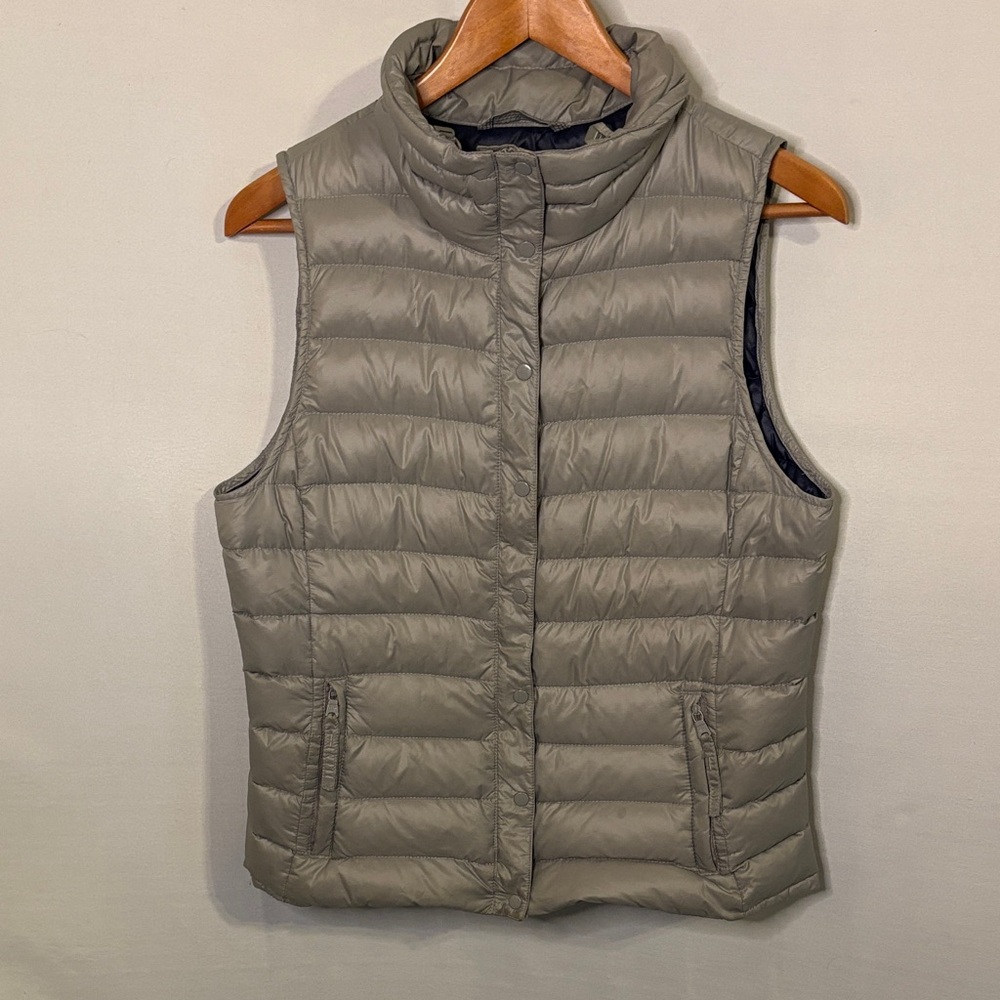 Gap Gray Quilted Down Jacket Vest Size Small